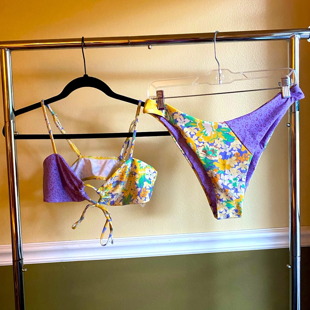 Delicate cheetah and floral bikini set